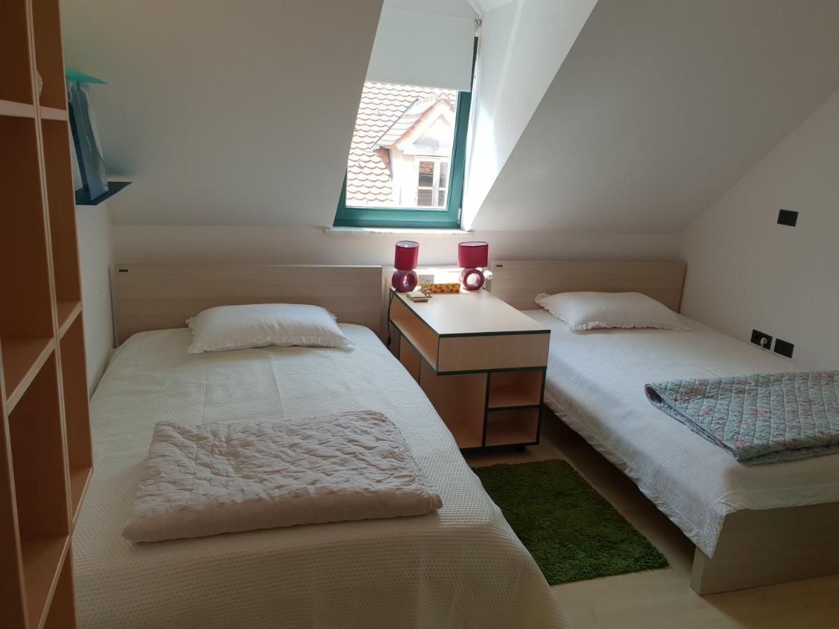 Dolac Guesthouse ザグレブ エクステリア 写真